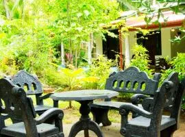 Senura Home Stay