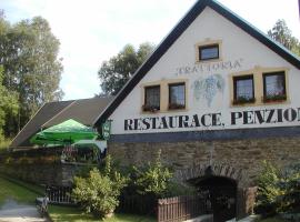 Penzion Trattoria, hotel v destinaci Hŭzová