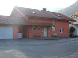 Ferienwohnung Hilpert, hotel v destinaci Flintsbach