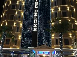 Hotel Deluxe, hotel em Tirana