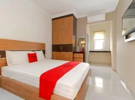 RedDoorz Plus near Palembang Square Mall