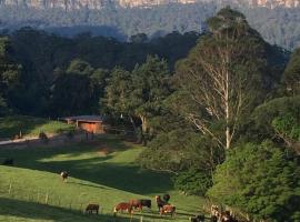 Amaroo Valley Springs, хотел близо до Водопади Фицрой, Barrengarry