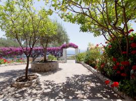 Sos Dorroles, hotel v destinaci Cala Gonone