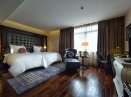 Paradise Suites Hotel, hotel in Ha Long