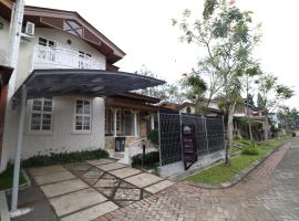 Diyar Villas Puncak Q4/11, SPA viešbutis mieste Puncak