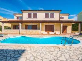Apartments Volme Romina