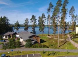 Finnclub Voyage Luxury Appartment, hotell med pool i Laukas