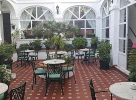 Hotel Los Olivos, готель у місті Аркос-де-ла-Фронтера