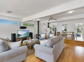 To The Beach, hotel in Blairgowrie