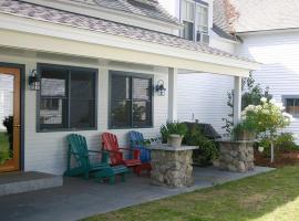 Maple Hill Farm Bed & Breakfast, hotel with parking in New London