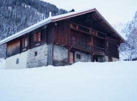 Chalet BETHEL, viešbutis su vietomis automobiliams mieste Manigudas