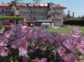 Theramvos Studios by Thomas, hotel en Polychrono