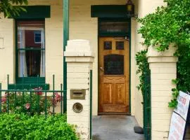 Narrara Backpackers Hobart