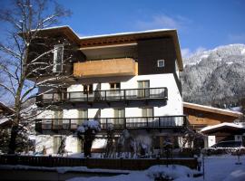 Gästehaus Maier, hotel cerca de Tennisstadion Kitzbuhel, Kitzbühel