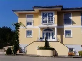 Villa in Seenahe Badesee Ehmetsklinge