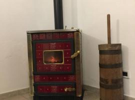 Appartamento Indipendente nel cuore delle Alpi, hotel v destinaci Lillianes