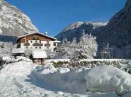 Hotel Des Roses: Antey-Saint-André'de bir otel