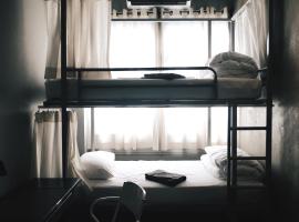 2W Bed & Breakfast Bangkok