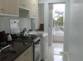 Ótimo Apto. em Bombas