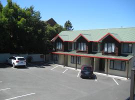 755 Regal Court Motel, spa hotel in Dunedin
