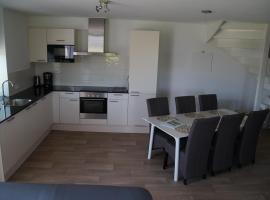 Vakantiehuizen Hofstede Elzenoord, villa in Vrouwenpolder