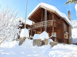 Paradise Chalet, lomamökki kohteessa Ano Trikala