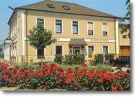 Gasthof Hotel Bauer, hotel vo Schwechate