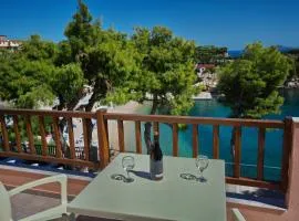 Rooms Apostolis