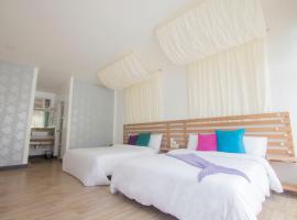 L'Sirene Boutique Resort, resort em Baler