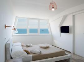 Appartamento Mykonos, hotel v destinaci Lido di Ostia