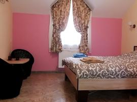 Hotel, готель у місті Дніпро