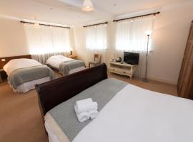 Connemara Lake Hotel, hotel v destinaci Oughterard