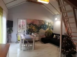 Domek nad jeziorem