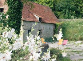 Hotel du Moulin aux Draps, hotel sa parkingom u gradu Desvres