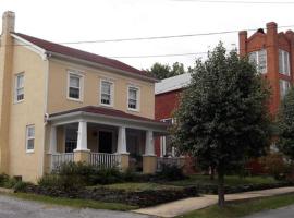 Riley House, hotel com estacionamento em Harpers Ferry