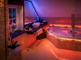 Gästezimmer Im Haus Am Wald, spahotel in Freudenstadt