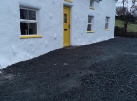 Sams cottage, hotel near Glenveagh National Park and Castle, Corderry