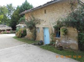 Chambre d'hotes Le Fourniou, hotel with parking in Melle