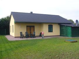 Comfortable Holiday Home in Satow near Baltic Coast, hotell med parkeringsplass i Satow