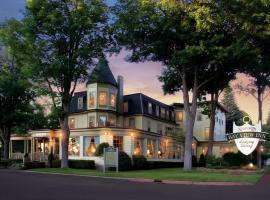 Stafford's Bay View Inn, hotel di Petoskey