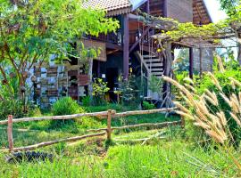 Urban Farmhouse, cabaña o casa de campo en Siem Reap