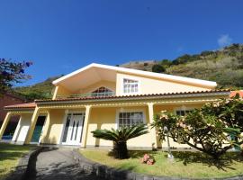 Villa Atlântico, casa o chalet en Ponta do Sol