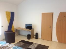 Pension Am Römerhof, hotel v destinaci Münzenberg