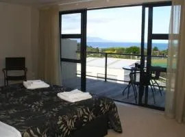 Leigh Apartments