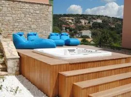 Villa Tati