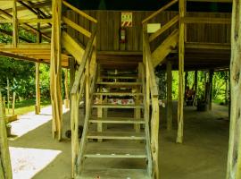 Albergue La Laguna, hotel v mestu Puerto Jiménez