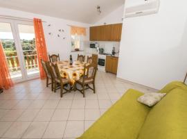 Apartment Ana, pet-friendly hotel in Pula