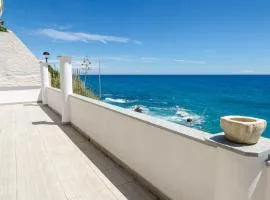 Seaside holiday apartment - unique location