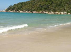 Hospedagem Entre Marés, ξενοδοχείο σε Governador Celso Ramos