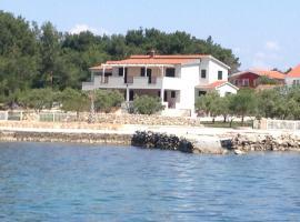 L&L Apartments, hotel a Vir (Puntadura)